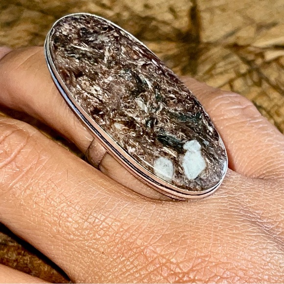 Dark Charoite Ring Size 7 - Picture 3 of 6